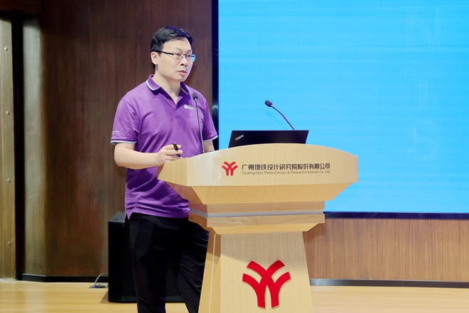 12推荐赖宇阳2025-03-22 大模型与工程产学研用创新交流会—麦伟樑摄305.jpg